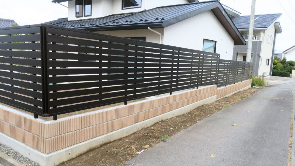 須坂市O様邸・施工後・フェンス・ブロック積み３